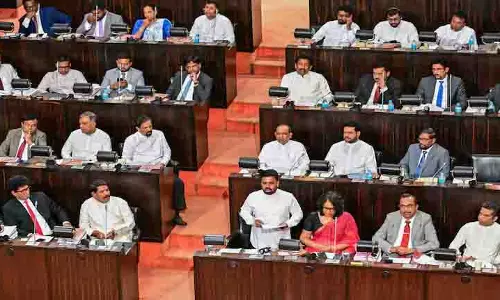 Sri Lanka ने सांसदों की पेंशन खत्म कर दी; भारत, पाकिस्तान और बांग्लादेश की तुलना