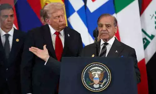 US ‘बोर्ड ऑफ पीस’ समिट में पाक PM शहबाज शरीफ के सामने दोहरी दुविधा