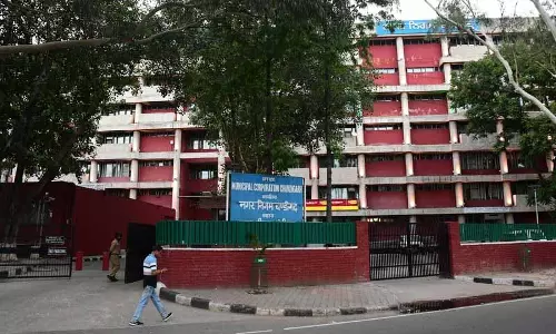 Chandigarh में बिजली और सीवरेज से जुड़े डेवलपमेंट प्रोजेक्ट्स को मंजूरी मिली Chandigarh में बिजली और सीवरेज से जुड़े डेवलपमेंट प्रोजेक्ट्स को मंजूरी मिली