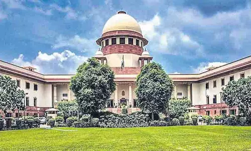 महिला के सीने को छूना, उसके कपड़े खींचना रेप है: Supreme Court