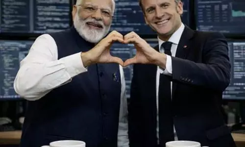 जब दोस्त जुड़ते हैं तो इनोवेशन होता है, एआई तस्वीर के साथ राष्ट्रपति मैक्रों ने की PM मोदी की तारीफ जब दोस्त जुड़ते हैं तो इनोवेशन होता है, एआई तस्वीर के साथ राष्ट्रपति मैक्रों ने की PM मोदी की तारीफ