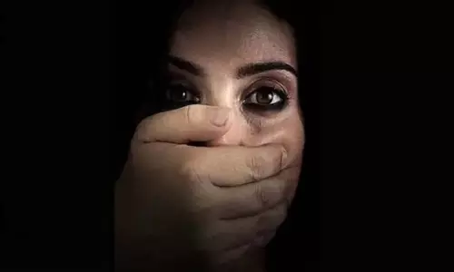 जशपुर में नाबालिग के साथ गैंगरेप, आरोपी फरार जशपुर में नाबालिग के साथ गैंगरेप, आरोपी फरार