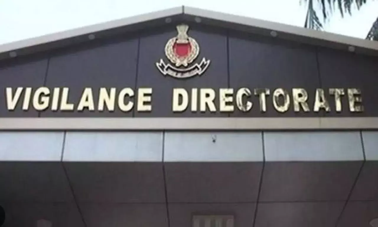 ओडिशा हाई कोर्ट ASO परीक्षा में अनियमितताओं पर सतर्कता अदालत की कार्रवाई