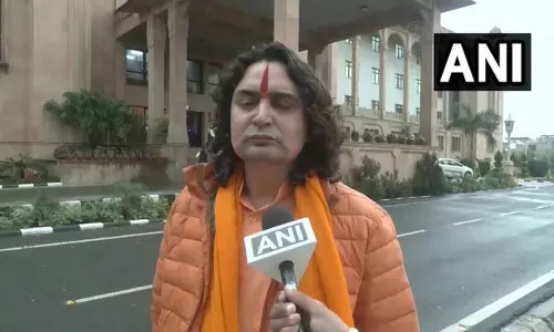 सभी भारतीय एक परिवार, ‘विकसित India 2047’ के लिए मिलकर काम करें – बालमुकुंद आचार्य