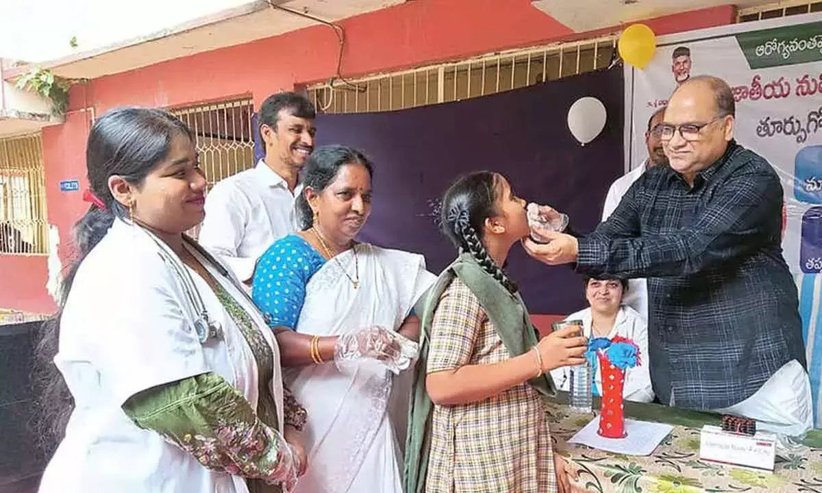 Andhra: कृमि मुक्ति अभियान चलाया गया Andhra: कृमि मुक्ति अभियान चलाया गया