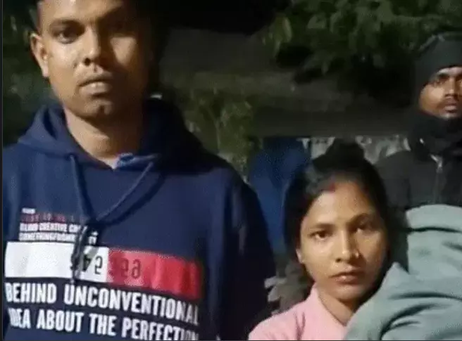 बस में आर्मी मैन के परिजन के साथ दुर्व्यवहार, बीच रास्ते में छोड़ने का आरोप बस में आर्मी मैन के परिजन के साथ दुर्व्यवहार, बीच रास्ते में छोड़ने का आरोप