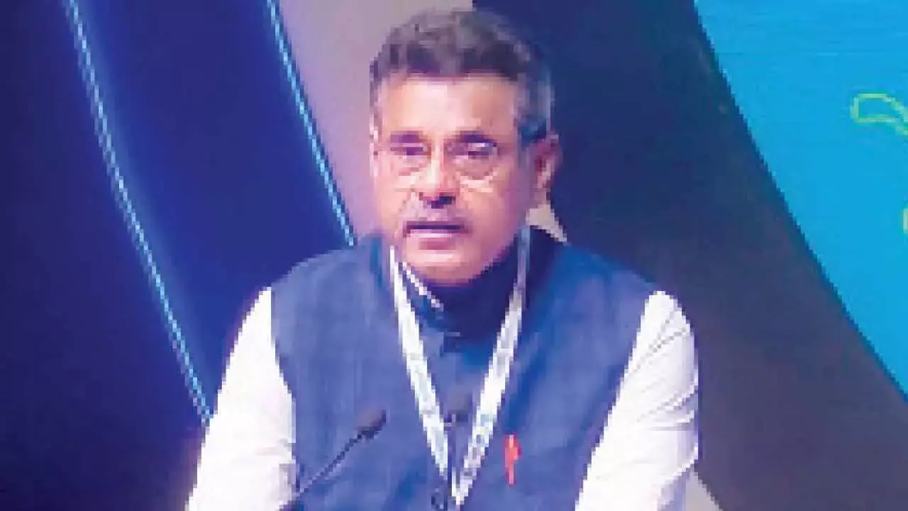AI क्रांति: विश्वेश्वर रेड्डी ने महत्वाकांक्षी राष्ट्रीय योजना की रूपरेखा बताई AI क्रांति: विश्वेश्वर रेड्डी ने महत्वाकांक्षी राष्ट्रीय योजना की रूपरेखा बताई