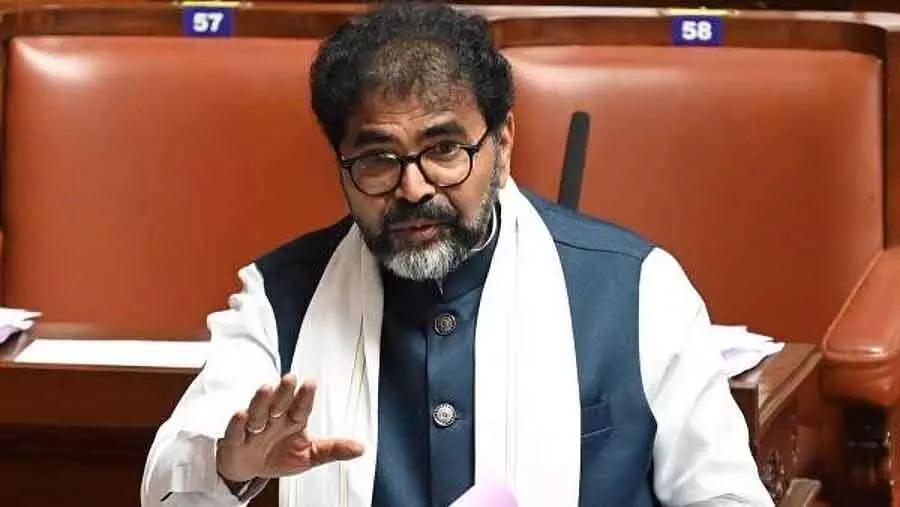 Karnataka सरकार ने कांग्रेस ऑफिस के लिए 31 प्लॉट गैरकानूनी तरीके से अलॉट किए: चलवाड़ी नारायणस्वामी Karnataka सरकार ने कांग्रेस ऑफिस के लिए 31 प्लॉट गैरकानूनी तरीके से अलॉट किए: चलवाड़ी नारायणस्वामी