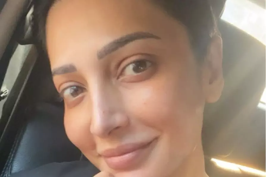 Shruti Haasan ने ग्रेवयार्ड शिफ्ट में दोस्त के साथ होने की बात कही Shruti Haasan ने ग्रेवयार्ड शिफ्ट में दोस्त के साथ होने की बात कही