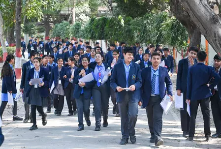 CBSE बोर्ड परीक्षाओं का दूसरा दिन, 8 हजार से ज्यादा केंद्रों में परीक्षा आयोजित CBSE बोर्ड परीक्षाओं का दूसरा दिन, 8 हजार से ज्यादा केंद्रों में परीक्षा आयोजित