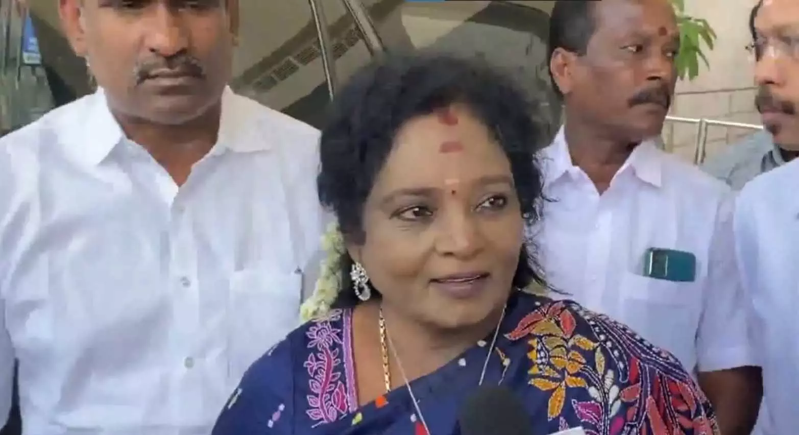 तमिलिसाई साउंडराजन ने NDA की जीत का दावा किया तमिलिसाई साउंडराजन ने NDA की जीत का दावा किया
