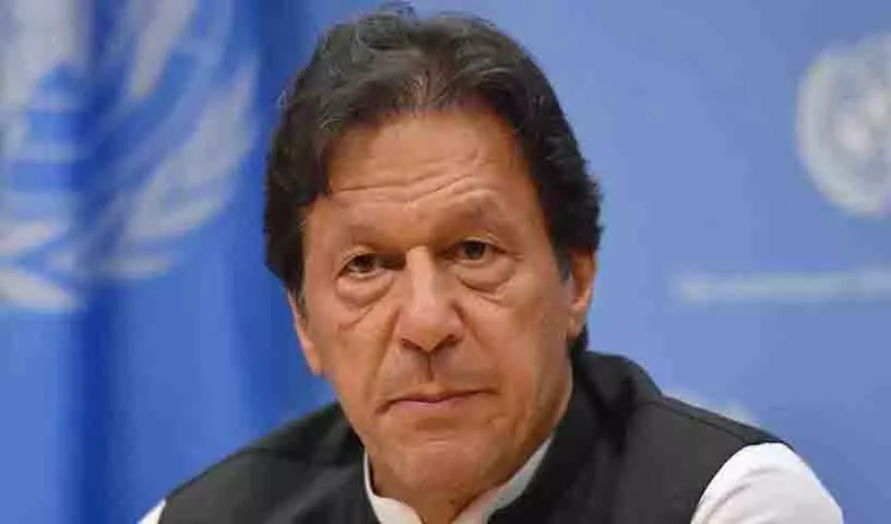 Imran Khan ने बहनों से कहा ‘वे मुझे मार डालेंगी’, परिवार ने नकवी-मुनीर की साज़िश का आरोप लगाया Imran Khan ने बहनों से कहा ‘वे मुझे मार डालेंगी’, परिवार ने नकवी-मुनीर की साज़िश का आरोप लगाया