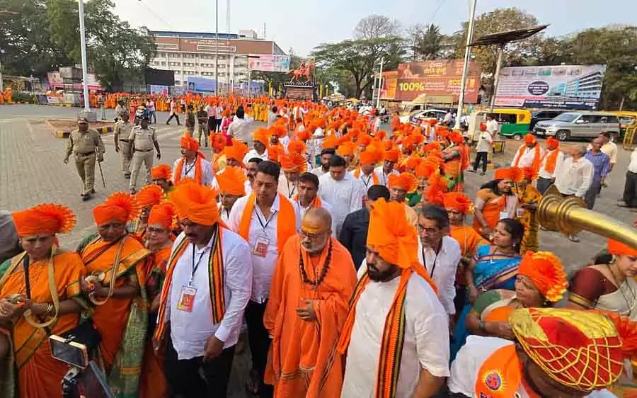 हिंदू धर्म की संस्कृति और सिद्धांत अनुकरणीय हैं: Manjunath Bharati Swamiji हिंदू धर्म की संस्कृति और सिद्धांत अनुकरणीय हैं: Manjunath Bharati Swamiji