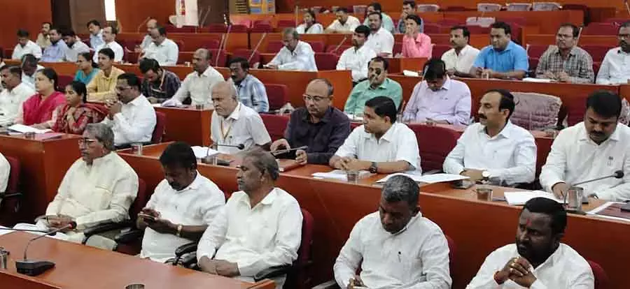 गारंटी योजना महोत्सव 20 फरवरी को बागलकोट में होगा: Shashidhar Kurera गारंटी योजना महोत्सव 20 फरवरी को बागलकोट में होगा: Shashidhar Kurera