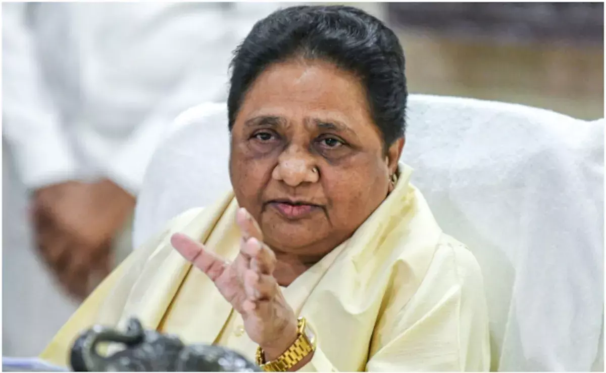 Lucknow: मायावती ने खोले पत्ते, यूपी में नहीं होगा कोई समझौता Lucknow: मायावती ने खोले पत्ते, यूपी में नहीं होगा कोई समझौता