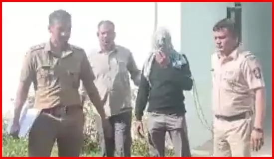पत्नी के नाबालिग प्रेमी का अपहरण, पति ने दोस्त से कराया कुकर्म पत्नी के नाबालिग प्रेमी का अपहरण, पति ने दोस्त से कराया कुकर्म