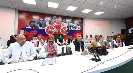 पीडीए की एकजुटता को बदनाम करने और युवाओं में फूट डालने की कोशिश हो रही: अखिलेश यादव पीडीए की एकजुटता को बदनाम करने और युवाओं में फूट डालने की कोशिश हो रही: अखिलेश यादव