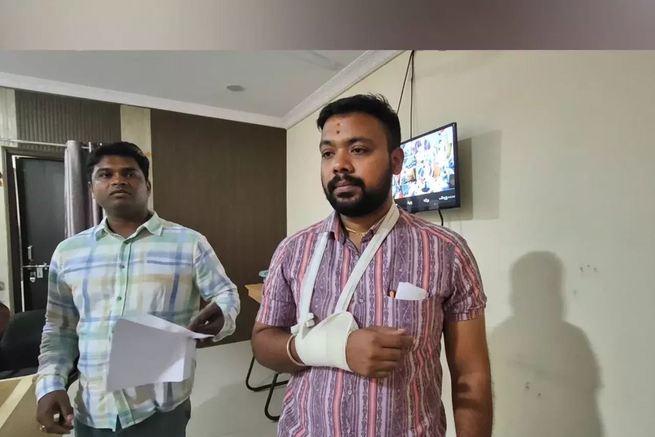 Bargarh में जबरन वसूली से इनकार करने पर युवक को मारा चाकू Bargarh में जबरन वसूली से इनकार करने पर युवक को मारा चाकू