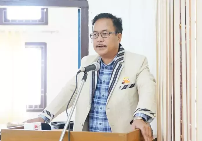 Arunachal: वांगसू ने किसानों से मछली पालन को आजीविका के रूप में अपनाने का आग्रह किया Arunachal: वांगसू ने किसानों से मछली पालन को आजीविका के रूप में अपनाने का आग्रह किया