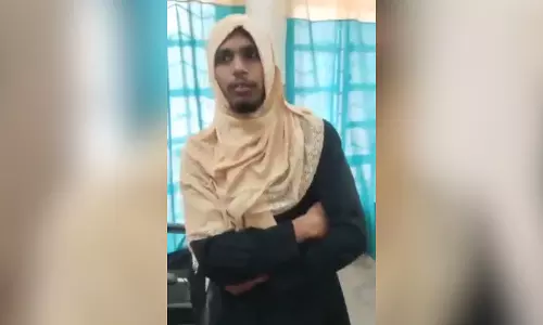 जगतियाल बस स्टेशन पर महिला बनकर घूमने पर बुर्का पहने दो लोगों पर मामला दर्ज जगतियाल बस स्टेशन पर महिला बनकर घूमने पर बुर्का पहने दो लोगों पर मामला दर्ज