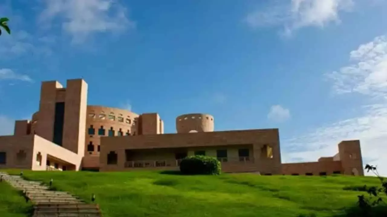 Telangana: FT ग्लोबल MBA रैंकिंग 2026 में ISB 15वें स्थान पर पहुंचा