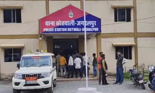 निगम कर्मी को बकायादार ने गोली मारने की धमकी दी निगम कर्मी को बकायादार ने गोली मारने की धमकी दी