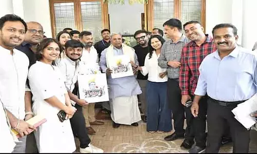 Karnataka : मुख्यमंत्री सिद्धारमैया ने CM कप बैडमिंटन टूर्नामेंट का लोगो जारी किया