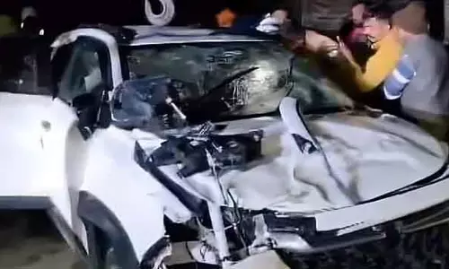 Mathura : एक कार के नहर में गिरने से हुए भयानक हादसे में तीन भाइयों समेत चार की मौत