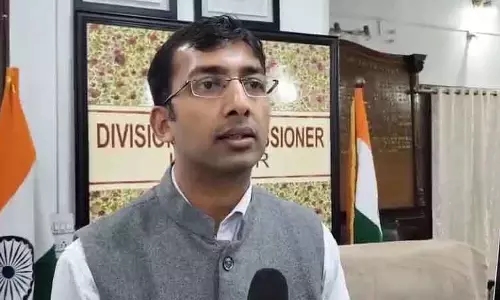 Div Com Kashmir ने मैसवियों पुनर्निर्माण और जमाबंदी डिजिटलीकरण की प्रगति की समीक्षा की Div Com Kashmir ने मैसवियों पुनर्निर्माण और जमाबंदी डिजिटलीकरण की प्रगति की समीक्षा की