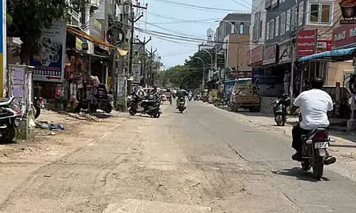Chennai की 3 सड़कों का नाम बदलकर फिल्मी हस्तियों के नाम पर रखा गया Chennai की 3 सड़कों का नाम बदलकर फिल्मी हस्तियों के नाम पर रखा गया
