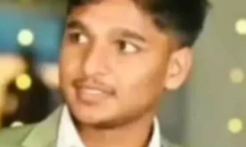 Mobile फोन की लत ने ली जान: माता-पिता की समझदारी भरी सलाह से लड़के ने गंवाई जान