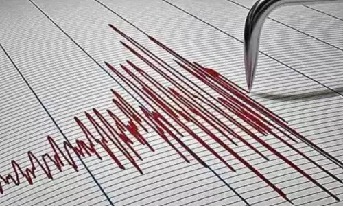 अमेरिका के साथ जंग के हालात के बीच ईरान में 5.5 तीव्रता का भूकंप, तिब्बत में भी हिली धरती अमेरिका के साथ जंग के हालात के बीच ईरान में 5.5 तीव्रता का भूकंप, तिब्बत में भी हिली धरती