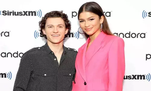 Zendaya ने ‘रेड फ्लैग्स’ टॉक पर बात की, टॉम हॉलैंड की तारीफ़ की Zendaya ने ‘रेड फ्लैग्स’ टॉक पर बात की, टॉम हॉलैंड की तारीफ़ की
