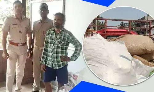 Puri में 1.5 लाख रुपये का गुटखा जब्त, दुकानदार गिरफ्तार Puri में 1.5 लाख रुपये का गुटखा जब्त, दुकानदार गिरफ्तार
