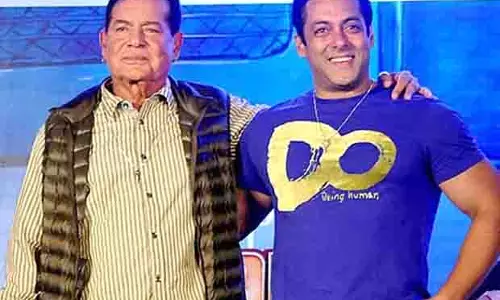 माइनर ब्रेन प्रोसीजर के बाद Salim Khan की हालत स्थिर माइनर ब्रेन प्रोसीजर के बाद Salim Khan की हालत स्थिर