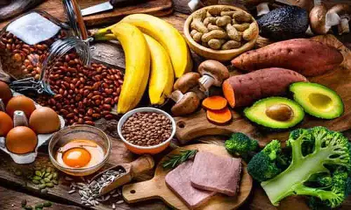 रोज़ाना ये Vitamin B7 वाले फ़ूड लें ताकि आपके बालों की समस्याएँ दूर हो जाएँ