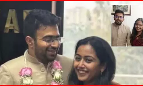 एक-दूसरे के हमसफर बन गए: ये दो युवा अफसर चर्चा में है...समाज को बड़ा संदेश दिया एक-दूसरे के हमसफर बन गए: ये दो युवा अफसर चर्चा में है...समाज को बड़ा संदेश दिया