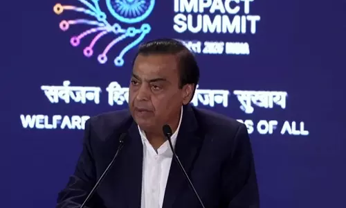 Mukesh Ambani ने AI निवेश और रोजगार सृजन की योजना बताई
