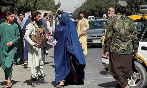 Taliban के कब्ज़े वाले अफ़गानिस्तान में महिलाओं के अधिकार खतरे में