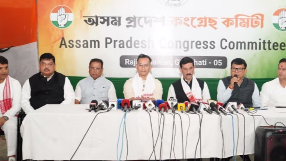 प्रियंका गांधी Assam में कांग्रेस स्क्रीनिंग को लीड करेंगी प्रियंका गांधी Assam में कांग्रेस स्क्रीनिंग को लीड करेंगी