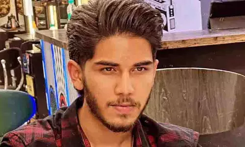 Ram Charan के मैनेजर का बेटा हीरो बनकर टॉलीवुड में बड़े सपोर्ट के साथ एंट्री कर रहा Ram Charan के मैनेजर का बेटा हीरो बनकर टॉलीवुड में बड़े सपोर्ट के साथ एंट्री कर रहा