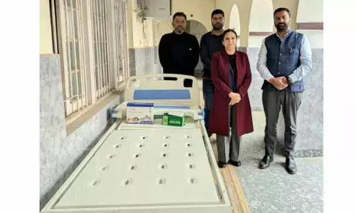 Chopra ने आरसी को अस्पताल का बिस्तर सौंपा Chopra ने आरसी को अस्पताल का बिस्तर सौंपा