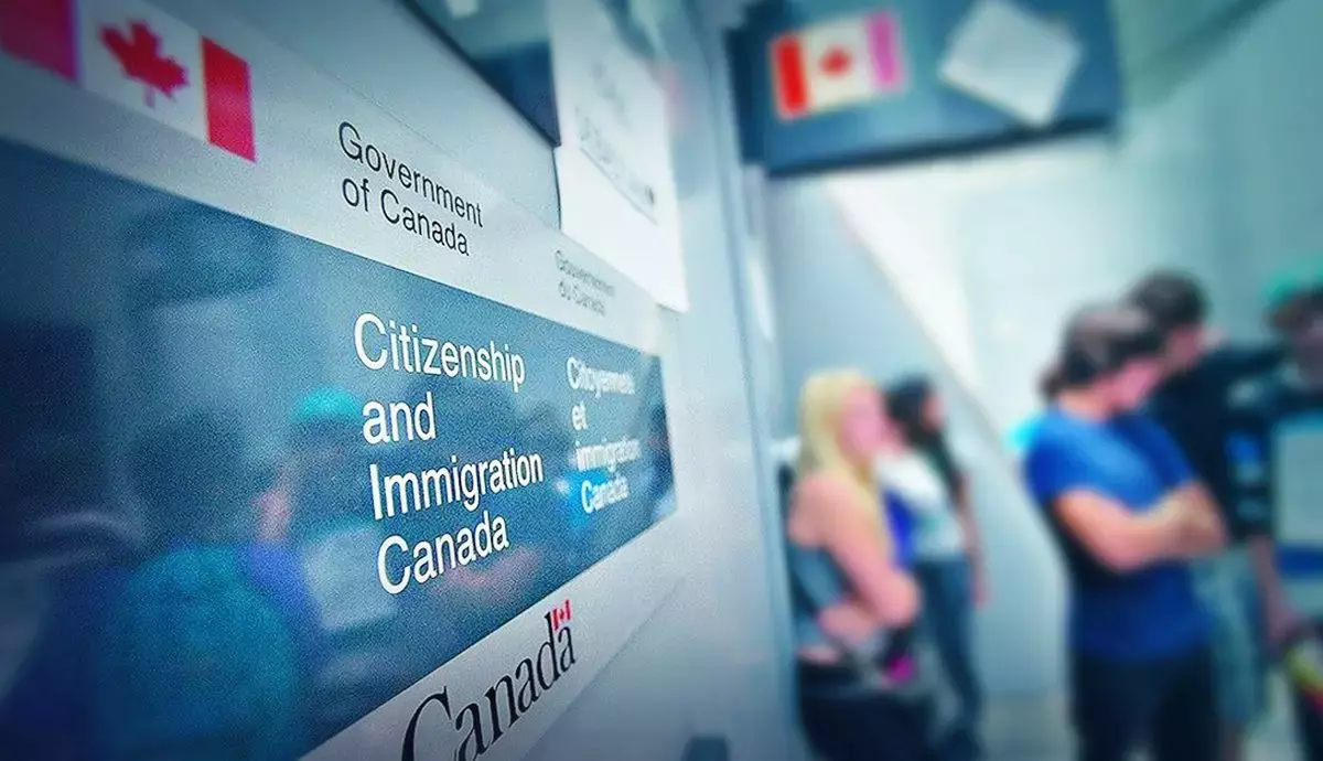 Canada ने एक्सप्रेस एंट्री इमिग्रेशन नियमों में बदलाव किया, मिलिट्री रोल जोड़े