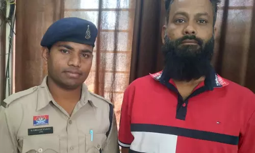 रायपुर की कोतवाली पुलिस ने गुंडे की जमकर लगाई क्लास