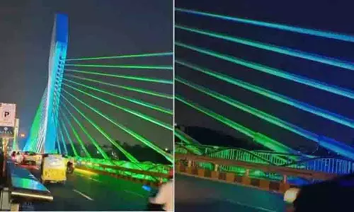 केबल ब्रिज बूस्टेड IT कॉरिडोर BRS के तहत, अब लाइटिंग फ्रॉड का सामना कर रहा केबल ब्रिज बूस्टेड IT कॉरिडोर BRS के तहत, अब लाइटिंग फ्रॉड का सामना कर रहा