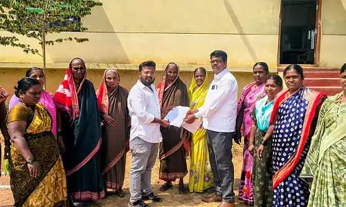 Bagalkot : ध्वनि प्रदूषण पर नियंत्रण की मांग को लेकर विरोध प्रदर्शन Bagalkot : ध्वनि प्रदूषण पर नियंत्रण की मांग को लेकर विरोध प्रदर्शन