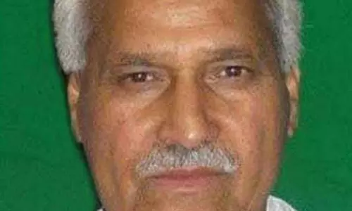 सेब उत्पादकों के बढ़ते बकाये के बीच APMC गारंटी की समीक्षा की जा रही