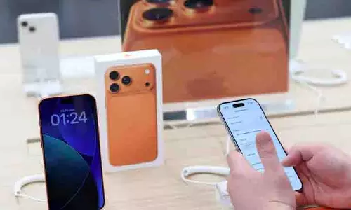 पाकिस्तान सरकार ने लोकल iPhone प्रोडक्शन के लिए Apple को इंसेंटिव देने का ऑफर दिया पाकिस्तान सरकार ने लोकल iPhone प्रोडक्शन के लिए Apple को इंसेंटिव देने का ऑफर दिया
