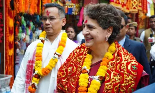 Priyanka Gandhi ने BJP असम सरकार पर 20-पॉइंट चार्जशीट जारी की Priyanka Gandhi ने BJP असम सरकार पर 20-पॉइंट चार्जशीट जारी की