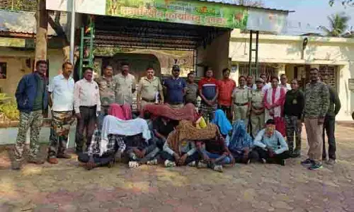 Zanzheria जंगल में जंगली सूअर का शिकार करने के आरोप में 12 लोग गिरफ्तार Zanzheria जंगल में जंगली सूअर का शिकार करने के आरोप में 12 लोग गिरफ्तार